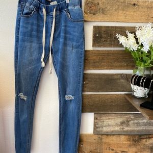 Fashion Nova pants 🦋